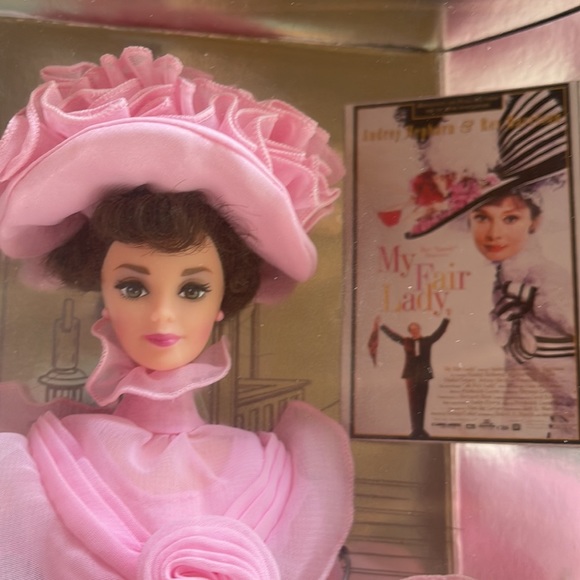 NRFB Barbie as Eliza Doolittle in My Fair Lady 🌸 - Picture 2 of 16